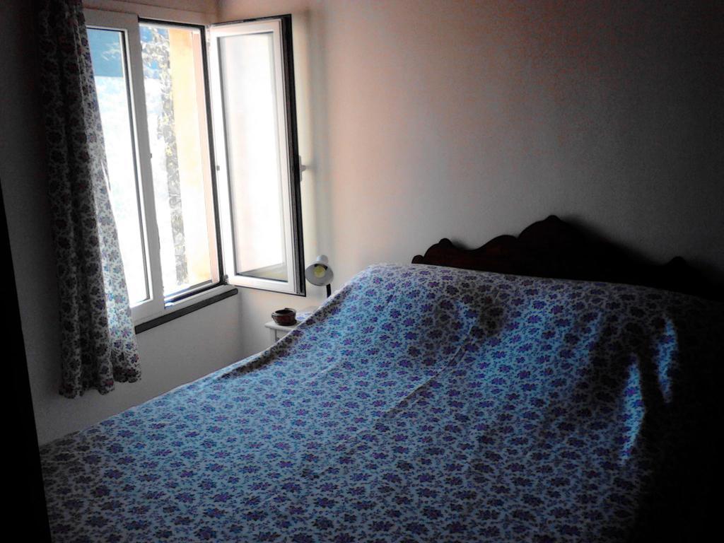 Carbuta B&B Nelly G الغرفة الصورة